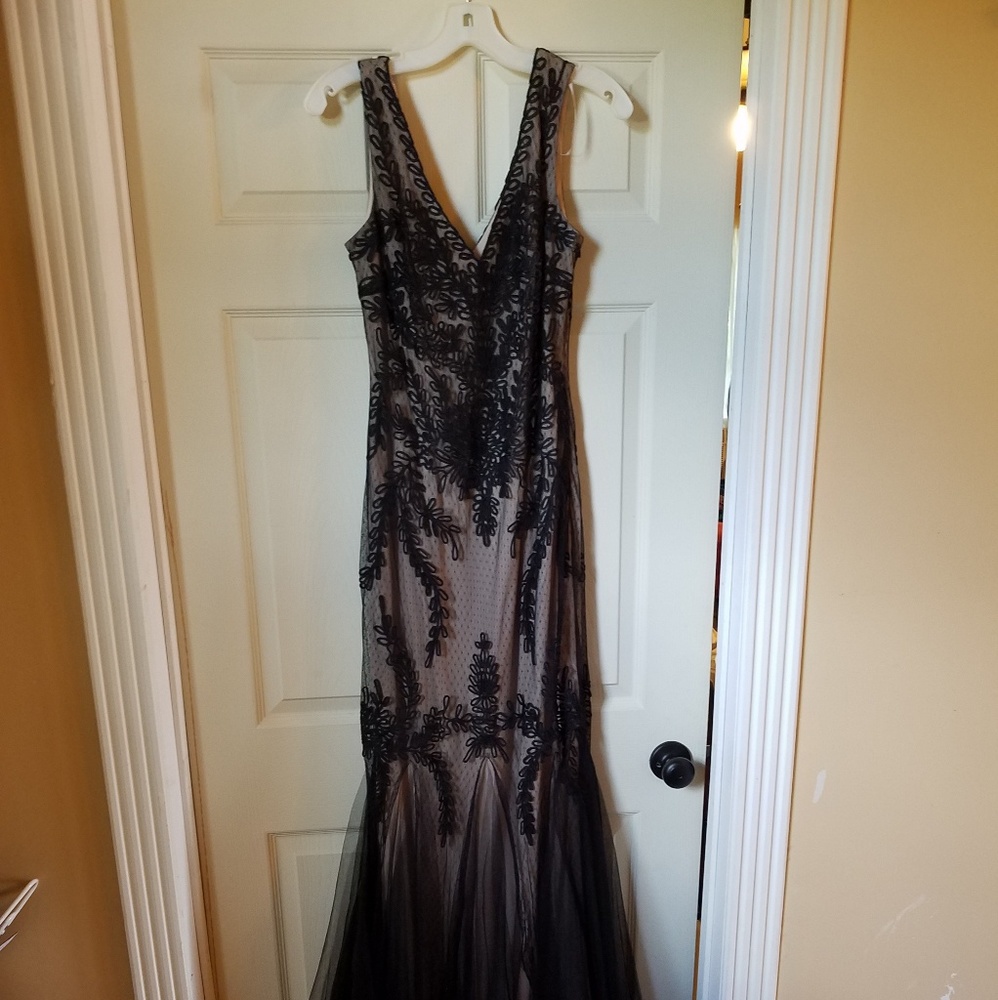 Gorgeous formal dress from David's Bridal size 8